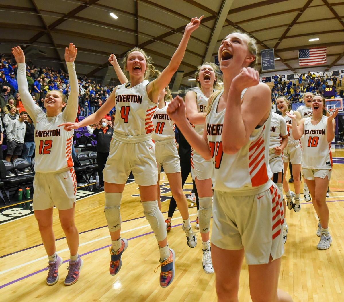 z Beaverton Barlow girls basketball Taylor Balkom 8